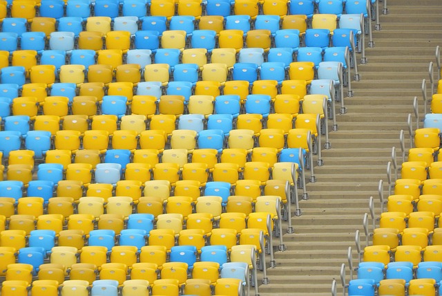 他便注意到 他便注意到